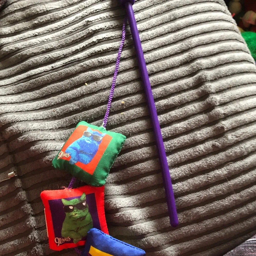 Olivers Purple Cat Wand with Colorful Plush Squares